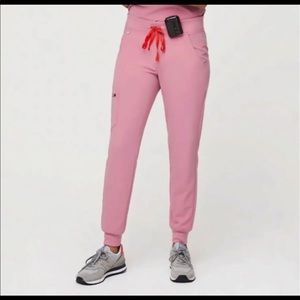 FIGS chalk pink zamora small petite